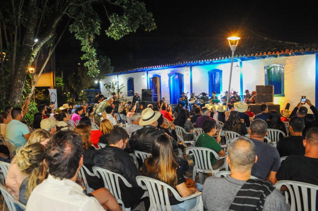 Betim Abre Edital para Seleção de Pontão de Cultura e Fomento à Rede Cultural Local Betim Abre Edital para Seleção de Pontão de Cultura e Fomento à Rede Cultural Local