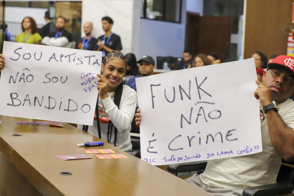 Debate sobre Projetos de Lei que Impactam Cultura e Liberdade de Expressão acontece na terça-feira (5) Debate sobre Projetos de Lei que Impactam Cultura e Liberdade de Expressão acontece na terça-feira (