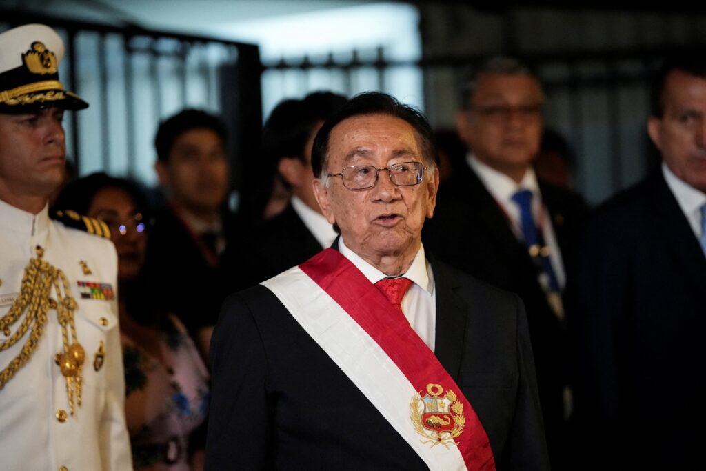Eleições no Peru: Crises Políticas Transformam o País em uma 'Economia Zumbi'