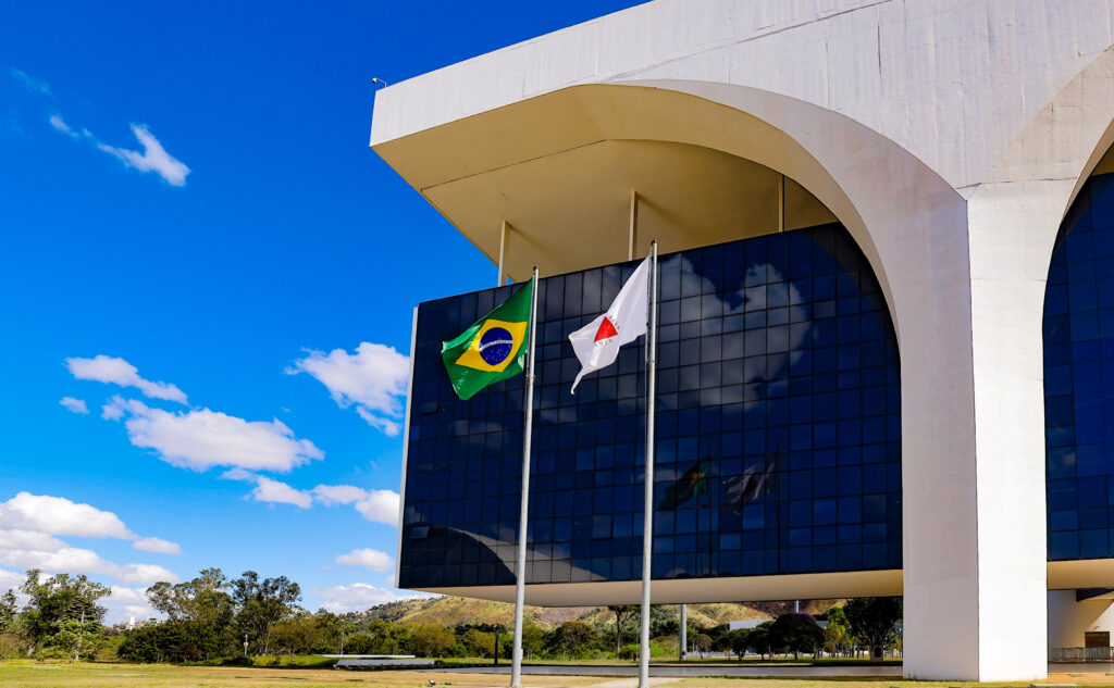 Governo de Minas Gerais Quitou R$ 103 milhões do Propag para a União Governo de Minas Gerais Quitou R$ 103 milhões do Propag para a União