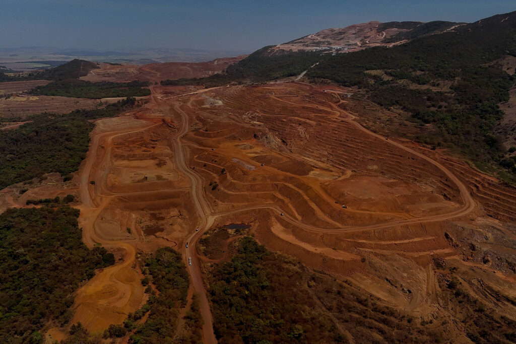 Governo Pode se Tornar Sócio de Empresas de Minerais Críticos com Novas Propostas de Lei Governo Pode se Tornar Sócio de Empresas de Minerais Críticos com Novas Propostas de Lei
