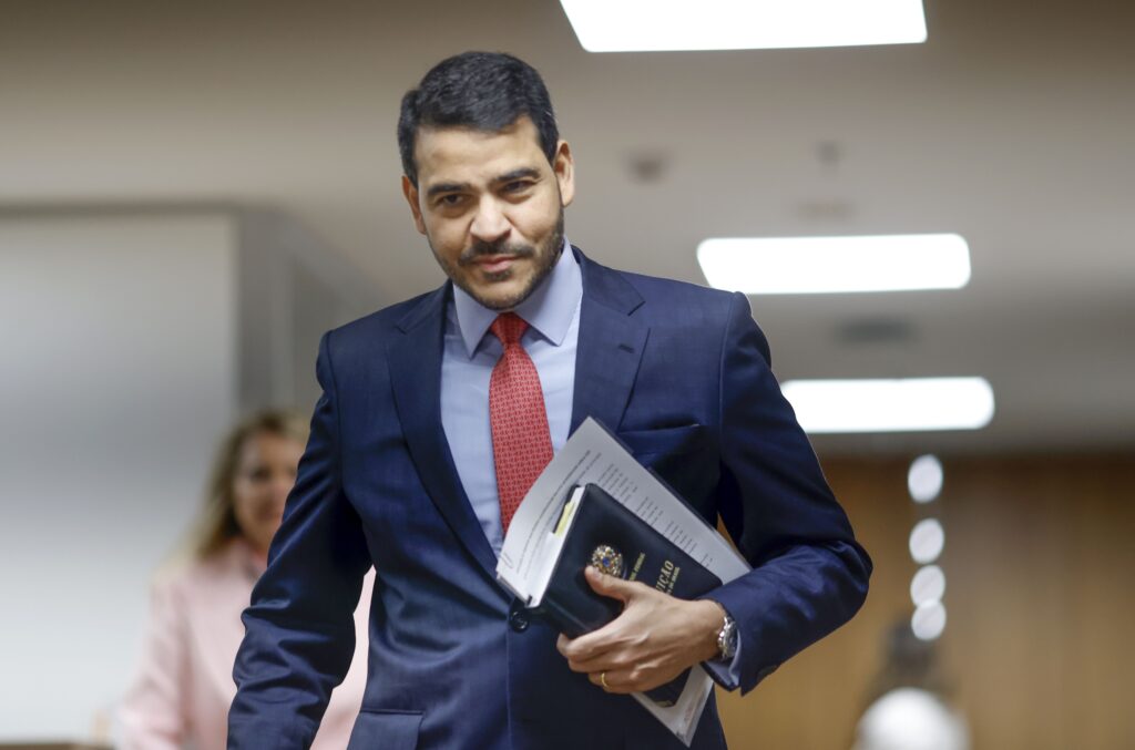 Jorge Messias: Sabatina no Senado e o Processo de Indicação ao STF Jorge Messias: Sabatina no Senado e o Processo de Indicação ao STF