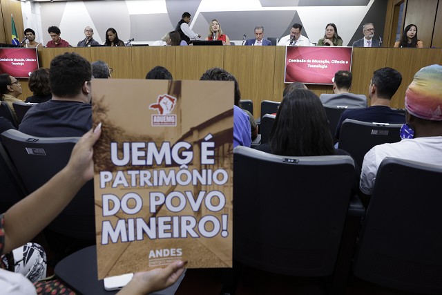 Nova Sede para Uemg de Ubá: Comunidade Acadêmica se Mobiliza por Mudanças Nova Sede para Uemg de Ubá: Comunidade Acadêmica se Mobiliza por Mudanças