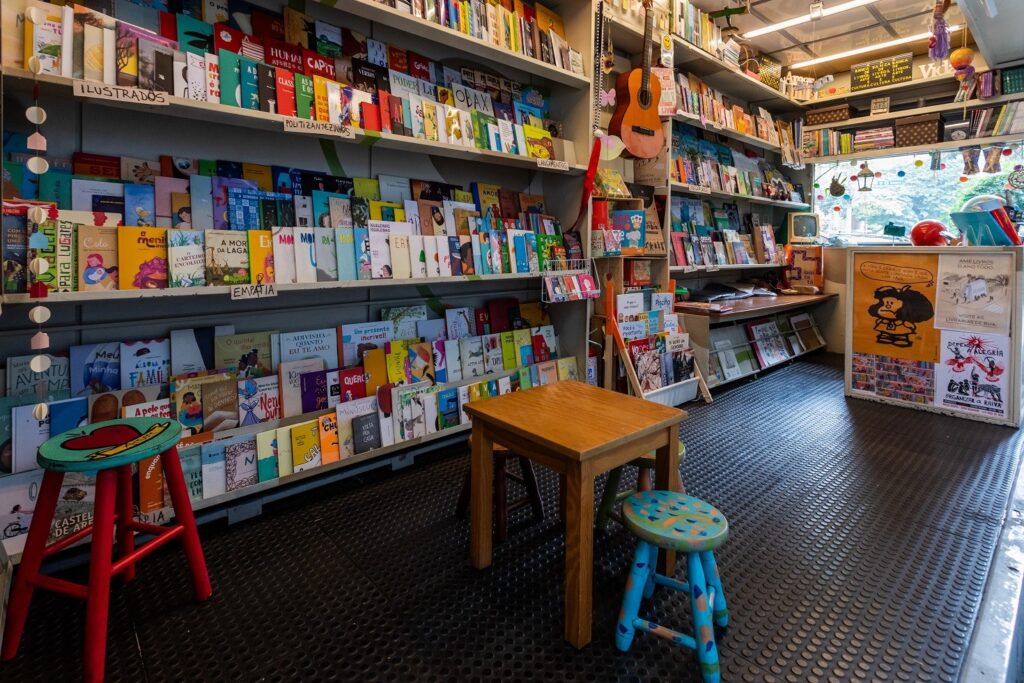 Os Livros Infantis Mais Vendidos do Brasil: Homenagem ao Dia Nacional do Livro Infantil Os Livros Infantis Mais Vendidos do Brasil: Homenagem ao Dia Nacional do Livro Infantil