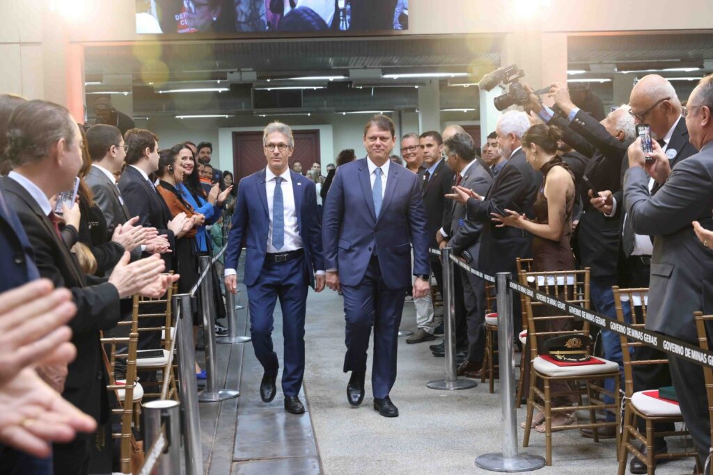 Tarcísio Critica Polarização e Elogia Zema em Minas Gerais Tarcísio Critica Polarização e Elogia Zema em Minas Gerais