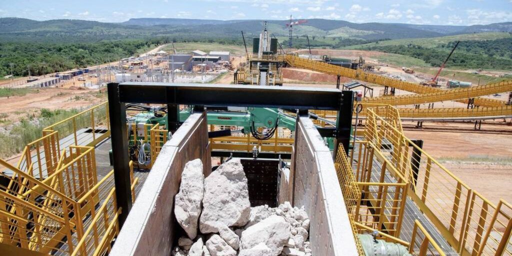 Críticas ao Projeto de Lei sobre Minerais Críticos: Divergências entre Especialistas e Municípios