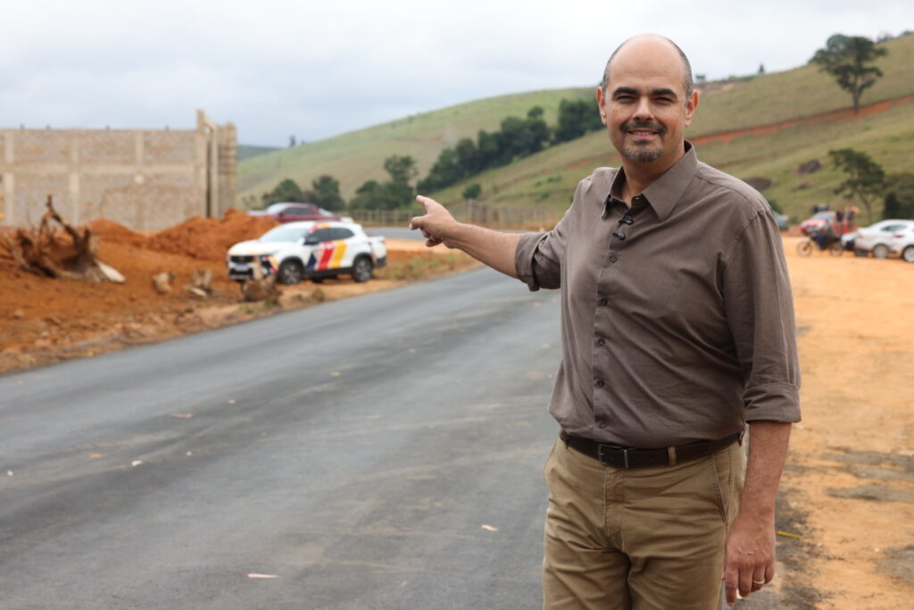 Governo de Minas Avança na Recuperação da Rodovia LMG-845: Investimento e Segurança Viária