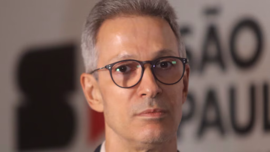 Romeu Zema Propõe Alterações na Legislação Trabalhista para Jovens em Campanha Presidencial Romeu Zema Propõe Alterações na Legislação Trabalhista para Jovens em Campanha Presidencial