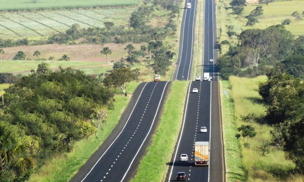 Vivo Amplia Conectividade com Projeto de Internet em Rodovia de Goiás e Minas Gerais Vivo Amplia Conectividade com Projeto de Internet em Rodovia de Goiás e Minas Gerais
