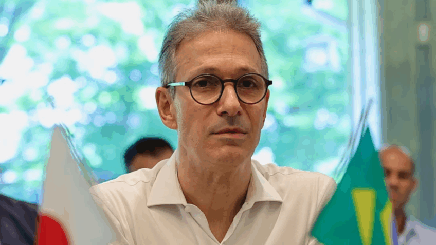 Zema propõe privatizações para sanar dívida pública e impulsionar economia Zema propõe privatizações para sanar dívida pública e impulsionar economia