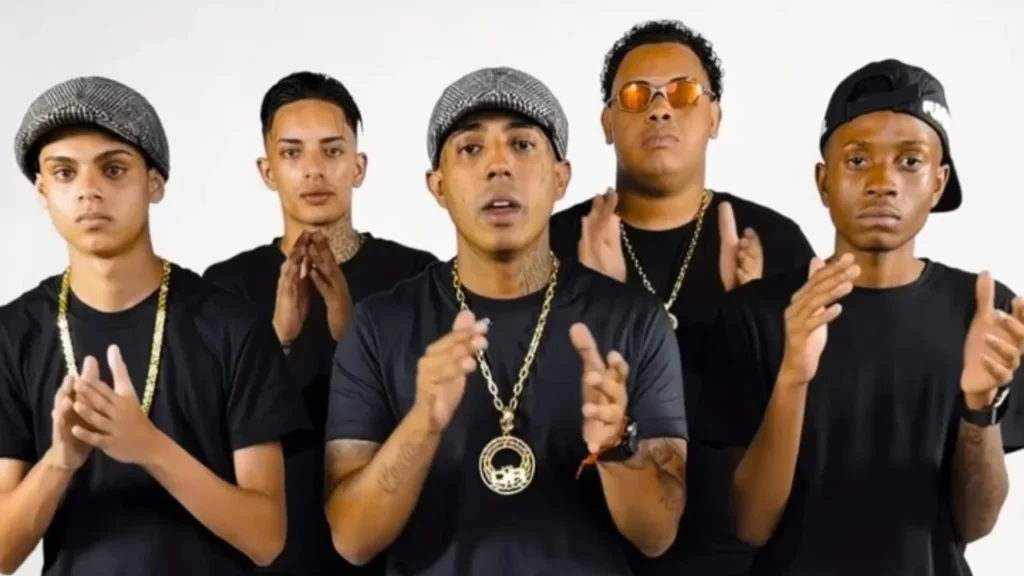 Funk de Uberlândia conquista o Brasil com MC Chaverin e Coral das Quebradas Funk de Uberlândia conquista o Brasil com MC Chaverin e Coral das Quebradas