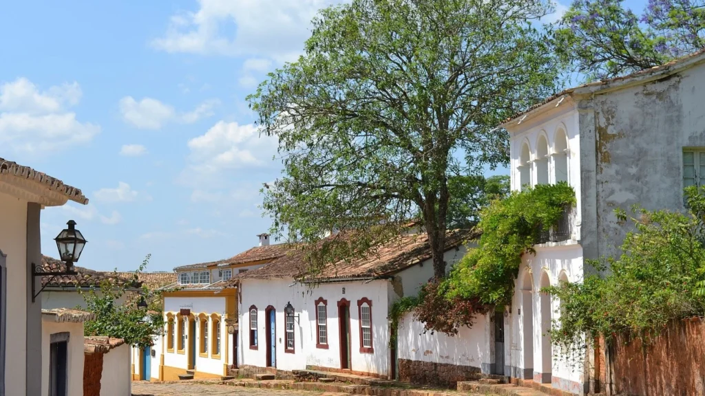 5 Destinos Gastronômicos em Minas Gerais para Saborear e Explorar 5 Destinos Gastronômicos em Minas Gerais para Saborear e Explorar