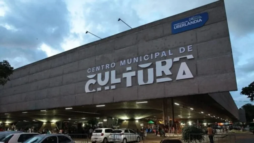Programação Cultural Gratuita Agita o Centro de Cultura em Uberlândia com Shows, Feira e Adoção de A
