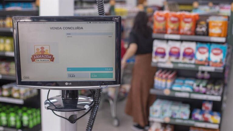 Peixe em Oferta: Semana da Economia dos Armazéns da Família em Curitiba Imagem do artigo