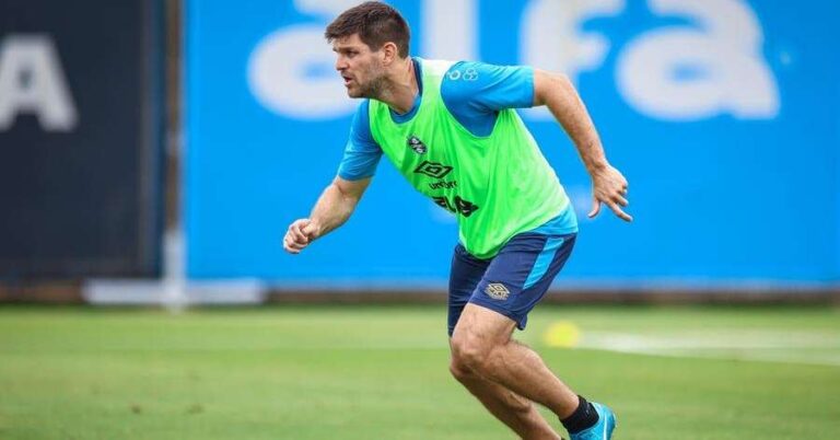 Grêmio Ganha Reforços Importantes para Enfrentar o Bahia Imagem do artigo