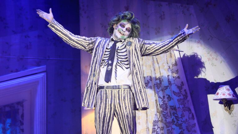 Beetlejuice: O Musical Volta com Eduardo Sterblitch e Elenco Renovado em SP Imagem do artigo