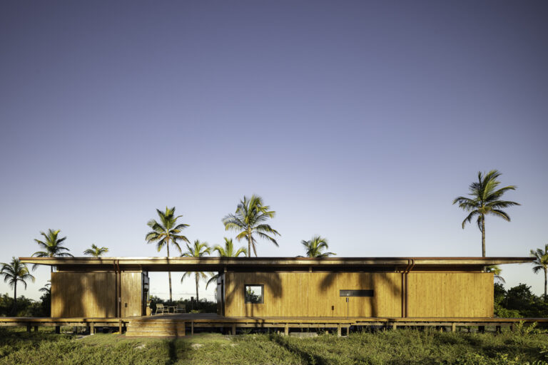 Refúgio Tropical Contemporâneo: Modular Bahia é Inovação Arquitetônica Imagem do artigo
