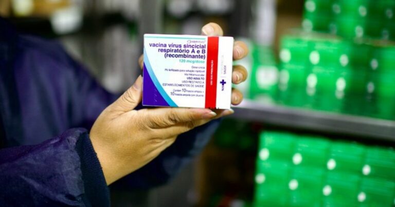 Bahia Recebe 44 Mil Doses da Vacina Contra o Vírus Sincicial Respiratório Imagem do artigo