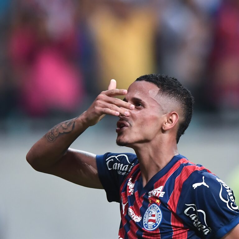 Bahia Renova Contrato de Luciano Juba: Destaque da Temporada Bahia Renova Contrato de Luciano Juba: Destaque da Temporada