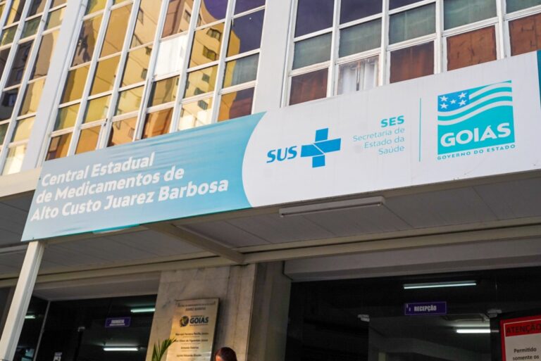 Goiás Inova com Tecnologia na Entrega de Medicamentos de Alto Custo Goiás Inova com Tecnologia na Entrega de Medicamentos de Alto Custo