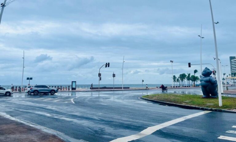 Alerta Amarelo do Inmet: Chuvas Intensificadas em 42 Cidades da Bahia Alerta Amarelo do Inmet: Chuvas Intensificadas em 42 Cidades da Bahia