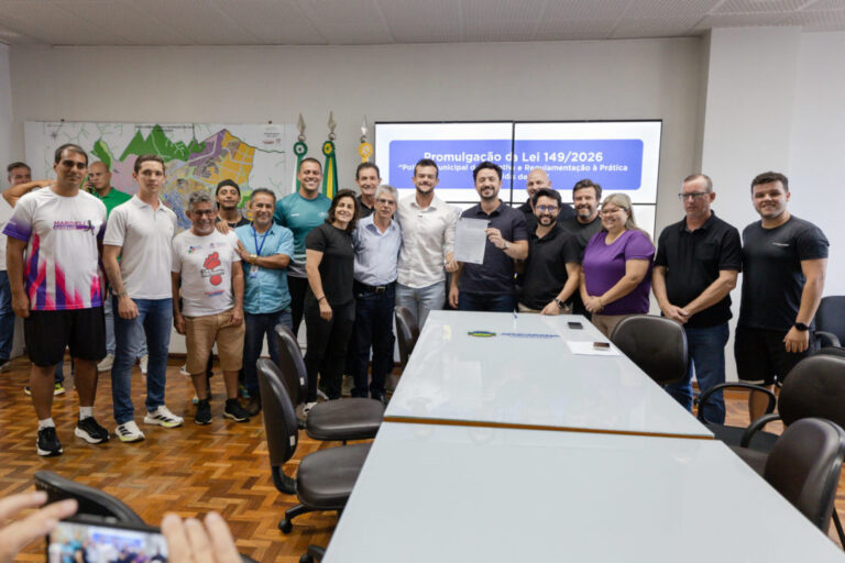 Apucarana Lança Política de Incentivo às Corridas de Rua para Promover Saúde e Qualidade de Vida Apucarana Lança Política de Incentivo às Corridas de Rua para Promover Saúde e Qualidade de Vida