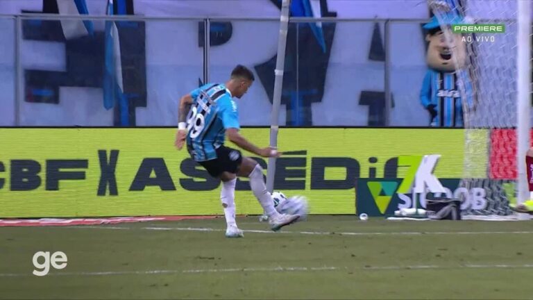 Bahia Apresenta Cristian Olivera, Antigo Atacante do Grêmio, Como Reforço para 2026 Bahia Apresenta Cristian Olivera, Antigo Atacante do Grêmio, Como Reforço para 2026