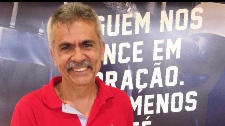 Despedida a Luiz Ornelas: Figura Icônica da Música na Bahia Morre aos 70 Anos Despedida a Luiz Ornelas: Figura Icônica da Música na Bahia Morre aos 70 Anos