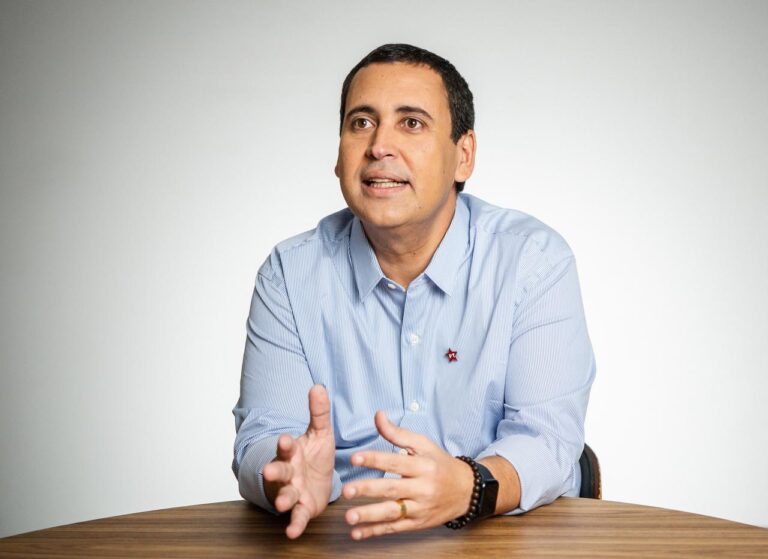 Éden Valadares Reafirma Oposição a ACM Neto: “Sempre Estarei Contra o Carlismo” Éden Valadares Reafirma Oposição a ACM Neto: "Sempre Estarei Contra o Carlismo"