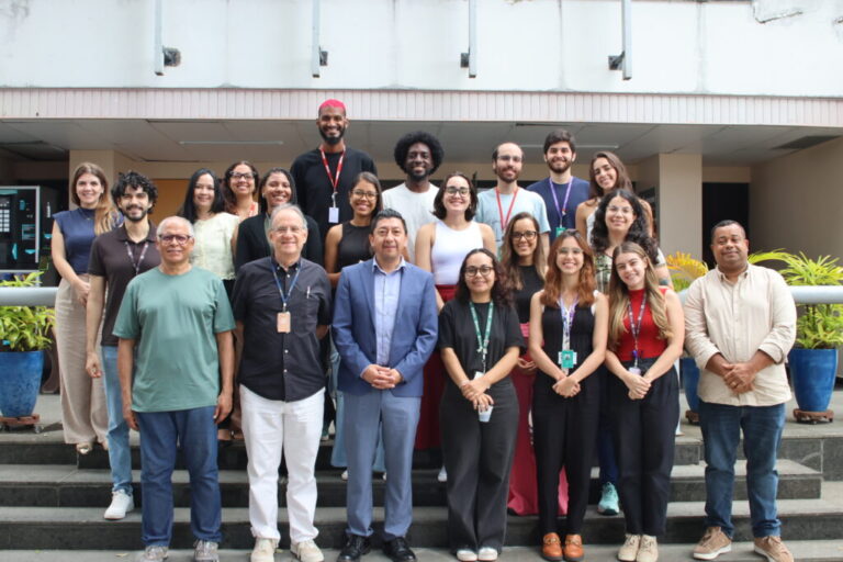 Estudo Inédito Liderado por Mitermayer Galvão Aborda Resistência Antimicrobiana na Bahia Estudo Inédito Liderado por Mitermayer Galvão Aborda Resistência Antimicrobiana na Bahia