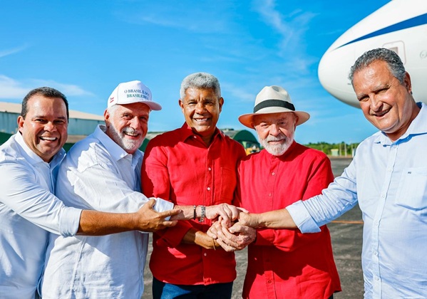 Geraldo Júnior Enfatiza Reforma Agrária em Evento do MST com Lula Presente Geraldo Júnior Enfatiza Reforma Agrária em Evento do MST com Lula Presente