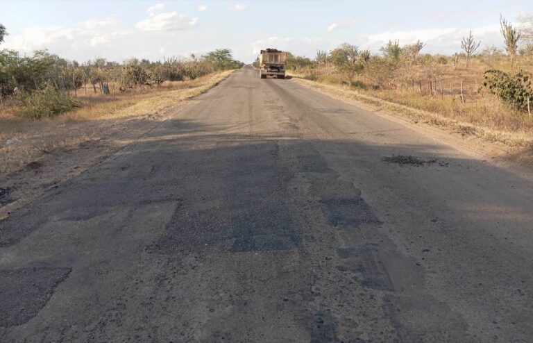 Governo da Bahia Investirá em Mais de 175 km de Rodovias em Sete Regiões do Estado Governo da Bahia Investirá em Mais de 175 km de Rodovias em Sete Regiões do Estado