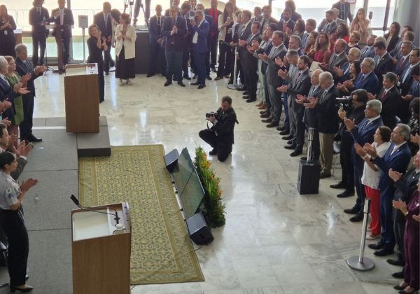 Jerônimo Rodrigues em Brasília: Comemorações dos 3 Anos do 8 de Janeiro Jerônimo Rodrigues em Brasília: Comemorações dos 3 Anos do 8 de Janeiro