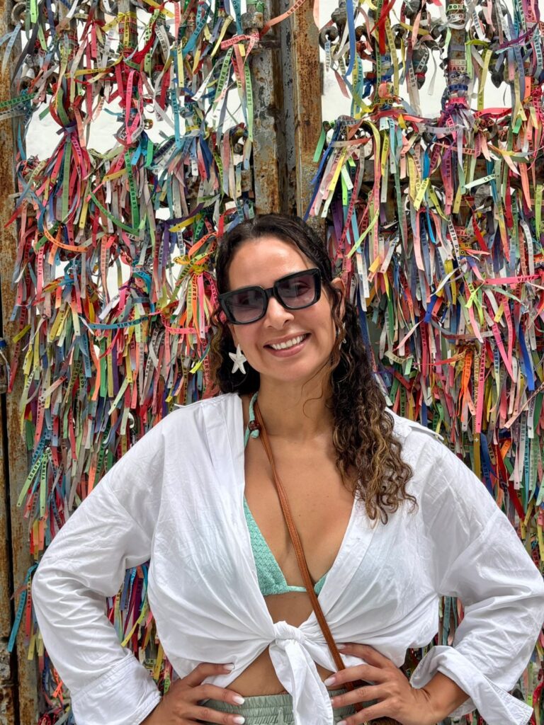 Michele Muniz: Um Reencontro com a Felicidade na Bahia Michele Muniz: Um Reencontro com a Felicidade na Bahia