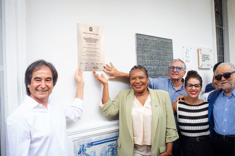 Ministra da Cultura Entrega Obras no Palacete Góes Calmon e Expande Uso da Lei Rouanet Ministra da Cultura Entrega Obras no Palacete Góes Calmon e Expande Uso da Lei Rouanet