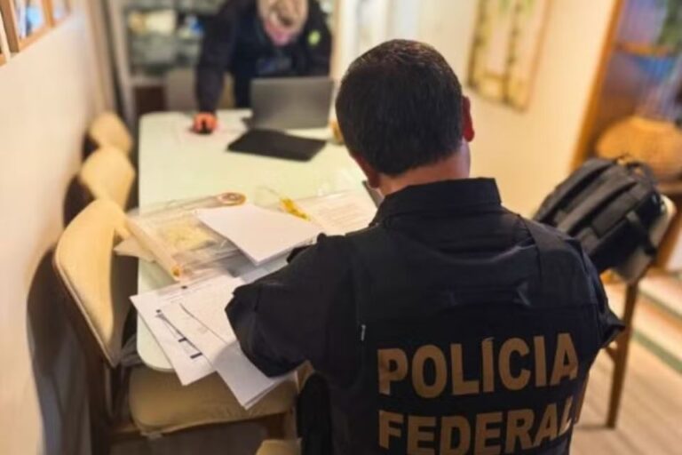 Polícia Federal Cumpre Mandados de Busca em Endereços de Daniel Vorcaro e Família Polícia Federal Cumpre Mandados de Busca em Endereços de Daniel Vorcaro e Família