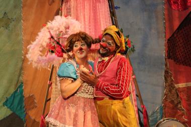 Teatro Infantil Gratuito: Diversão e Aprendizado no Verão das Artes da Funceb Teatro Infantil Gratuito: Diversão e Aprendizado no Verão das Artes da Funceb