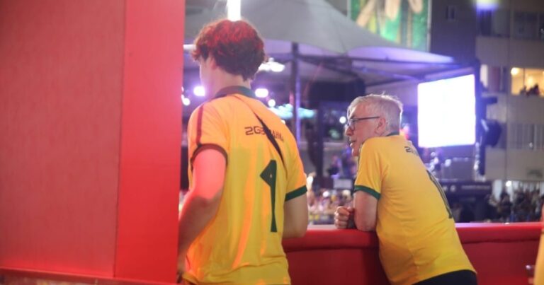 Ancelotti Reflete sobre a Experiência do Carnaval e Sua Adaptação à Cultura Brasileira Ancelotti Reflete sobre a Experiência do Carnaval e Sua Adaptação à Cultura Brasileira