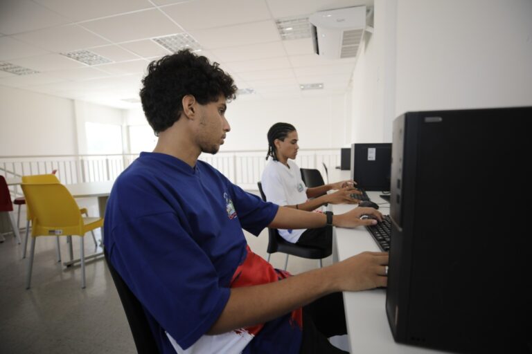 Bahia Inova: Diretrizes da Educação para o Uso de Inteligência Artificial nas Escolas