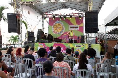 Cenas Curtas: O Verão das Artes Renova o Teatro na Bahia Cenas Curtas: O Verão das Artes Renova o Teatro na Bahia