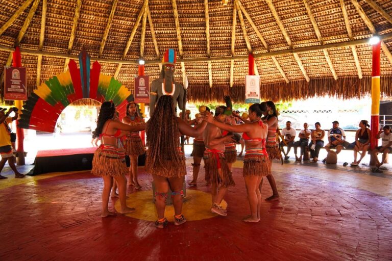 Cultura Indígena Brilha no FABI: Festival Celebra Tradições e Identidade Cultura Indígena Brilha no FABI: Festival Celebra Tradições e Identidade