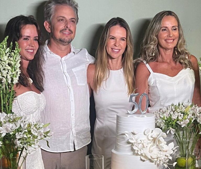 50 x 4: Aniversário Quádruplo Agita o Sul da Bahia 50 x 4: Aniversário Quádruplo Agita o Sul da Bahia