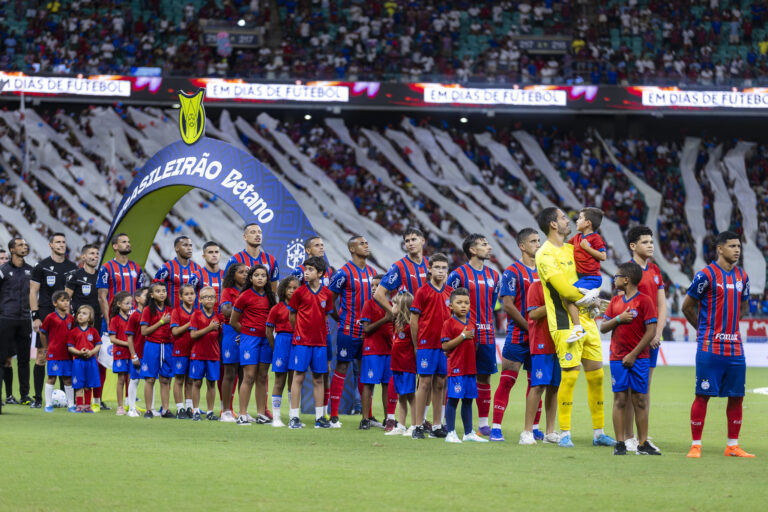 Bahia Busca Histórico no Brasileirão com Vitória Sobre o Internacional Bahia Busca Histórico no Brasileirão com Vitória Sobre o Internacional