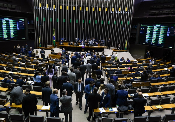 CPI do Banco Master é discutida no Congresso Amid Temores Políticos CPI do Banco Master é discutida no Congresso Amid Temores Políticos