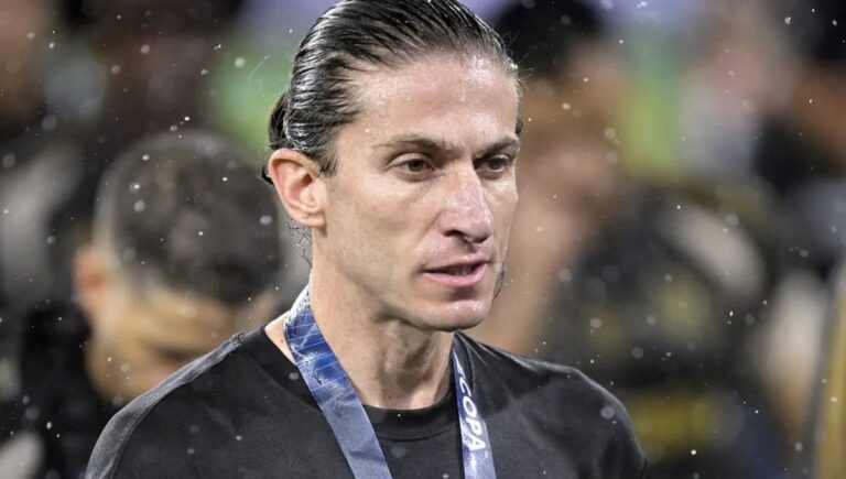 Demissão de Filipe Luís Surpreende, e Leonardo Jardim Surge como Favorito no Flamengo Demissão de Filipe Luís Surpreende, e Leonardo Jardim Surge como Favorito no Flamengo