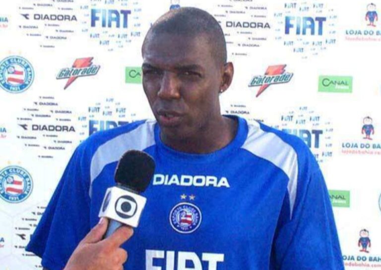 Falecimento de Reinaldo Aleluia, ex-atacante do Bahia, aos 53 anos Falecimento de Reinaldo Aleluia, ex-atacante do Bahia, aos 53 anos