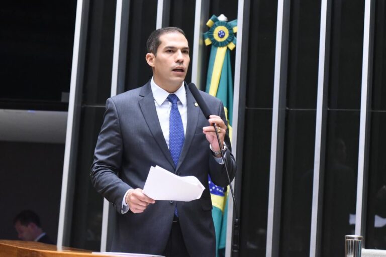 Gabriel Nunes: Celebrar 2 de Julho Reafirma a História da Bahia Gabriel Nunes: Celebrar 2 de Julho Reafirma a História da Bahia