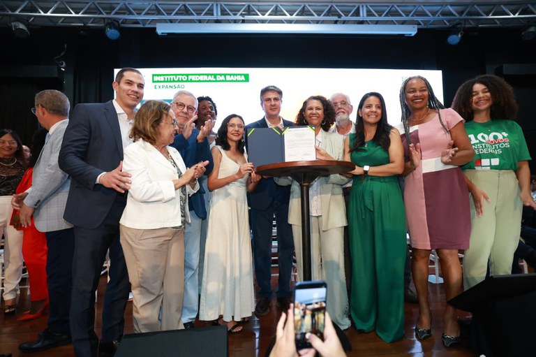 MEC Libera R$ 31,8 Milhões para Melhorias no IFBA de Macaúbas MEC Libera R$ 31,8 Milhões para Melhorias no IFBA de Macaúbas