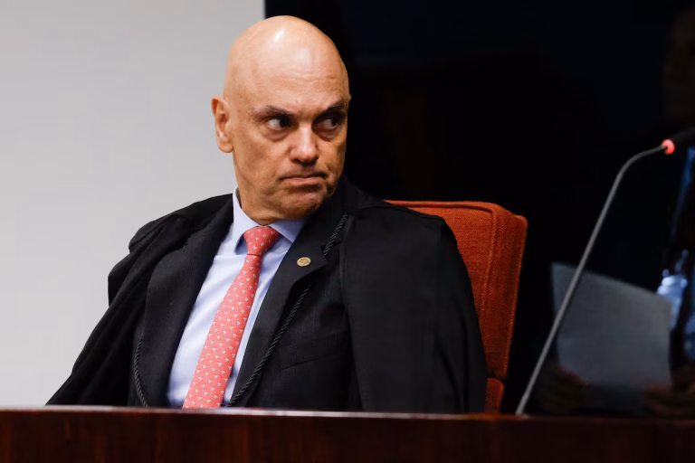 Moraes Refuta Frequência em Residência de Vorcaro em Trancoso: Entenda o Caso Moraes Refuta Frequência em Residência de Vorcaro em Trancoso: Entenda o Caso