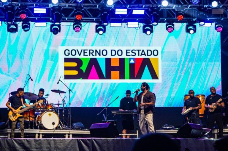 Salvador em Adoração: Uma Celebração Gospel que Reuniu Milhares na Praça de Piatã Salvador em Adoração: Uma Celebração Gospel que Reuniu Milhares na Praça de Piatã